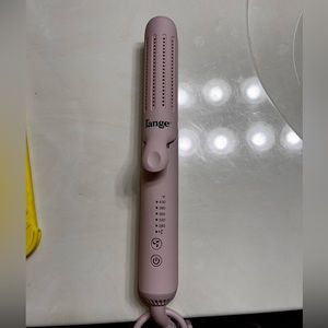 Lange airflow hair styler